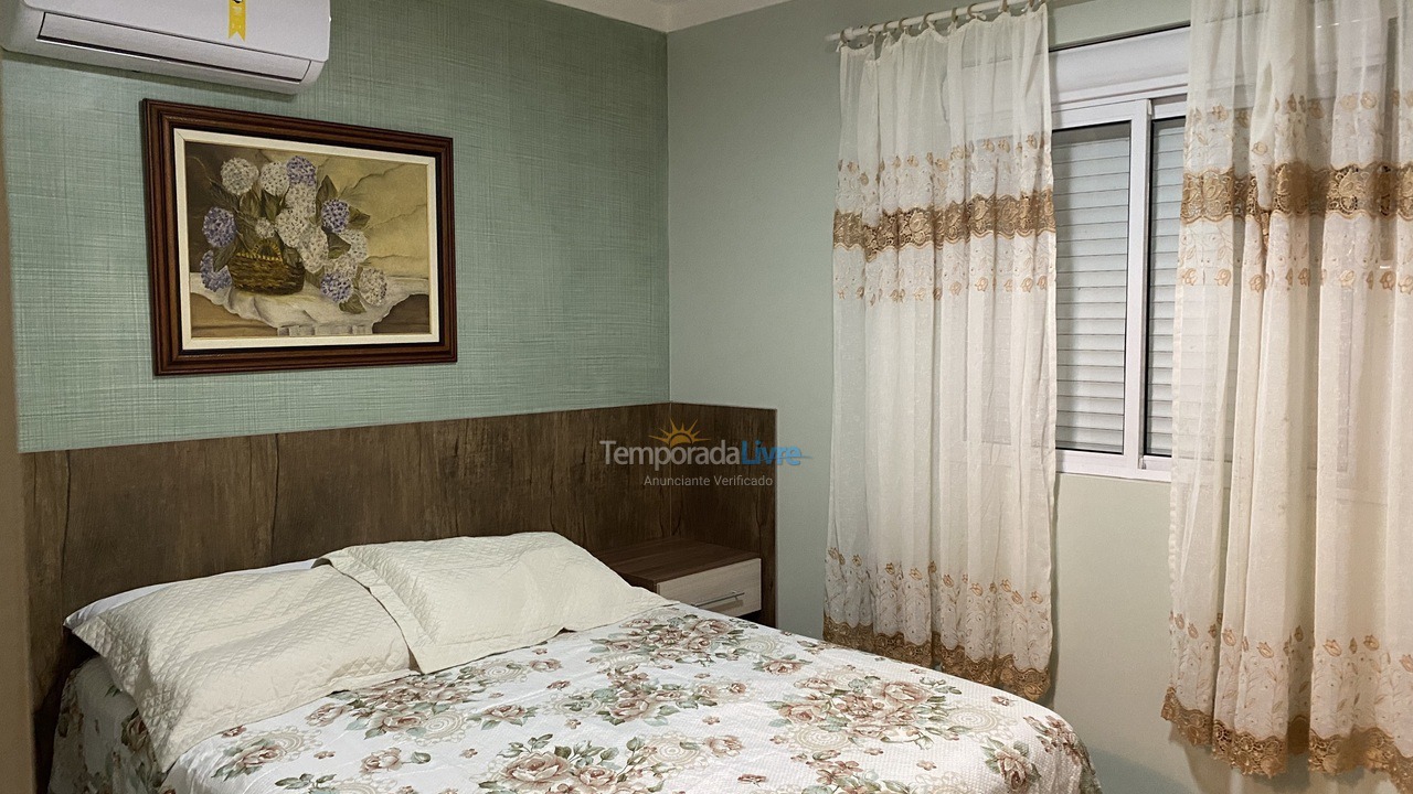 Apartamento para alquiler de vacaciones em Bombinhas (Praia de Bombas)