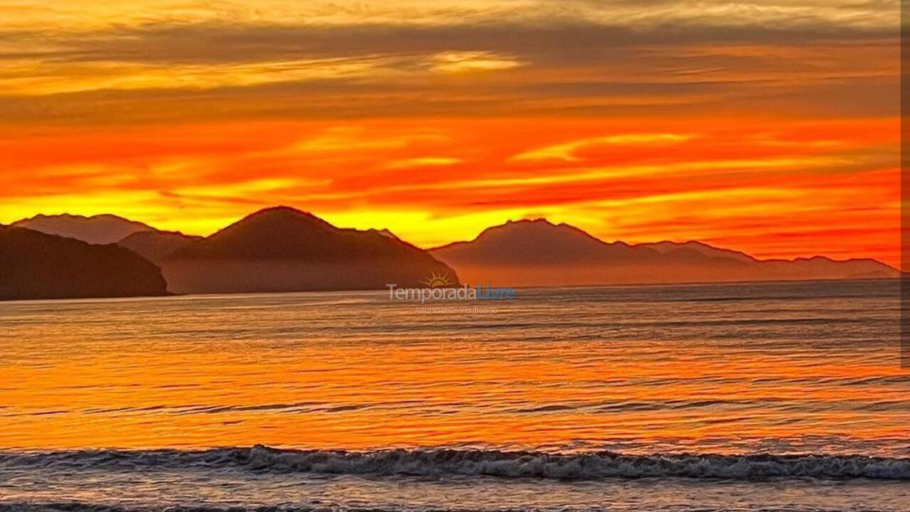 Casa para alquiler de vacaciones em Ubatuba (Praia de Itamambuca)