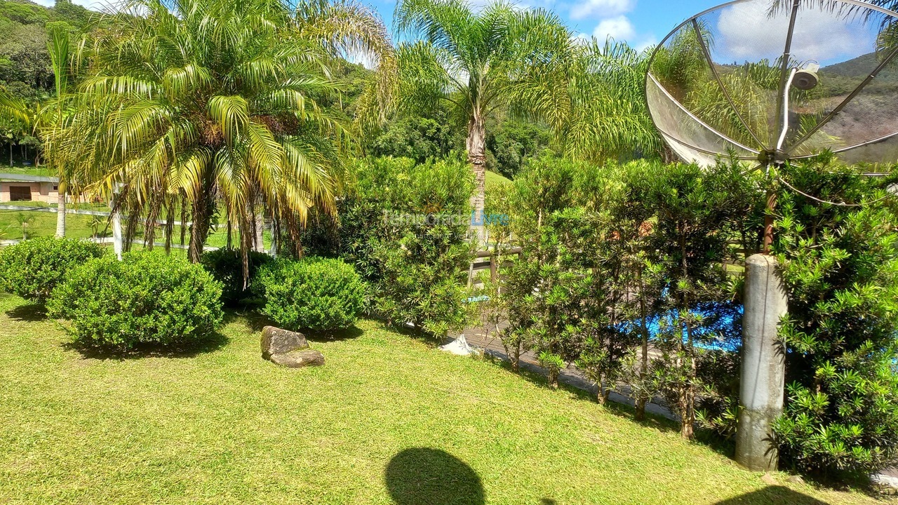 Chácara / sítio para aluguel de temporada em águas Mornas (Rio Miguel)