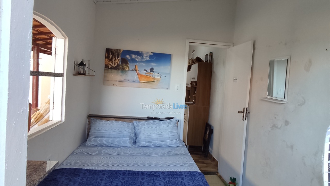 Casa para aluguel de temporada em São Francisco de Itabapoana (Praia de Manguinhos)