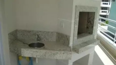 Churrasqueira com pia