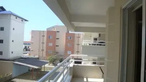 Ampla sacada com churrasqueira 