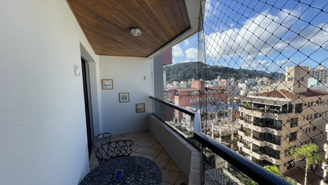 Excelente apartamento na Praia da Enseada em Guarujá-SP