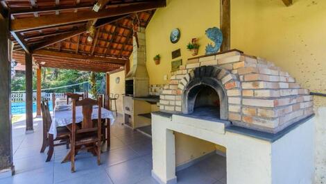 CASA DE ALTO ESTÁNDAR A 100 METROS DE LA PLAYA