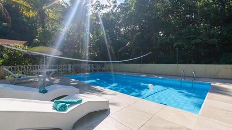 CASA DE ALTO ESTÁNDAR A 100 METROS DE LA PLAYA