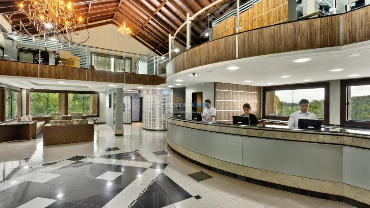 Apartamento para aluguel de temporada em Campina Grande do Sul (Centro)