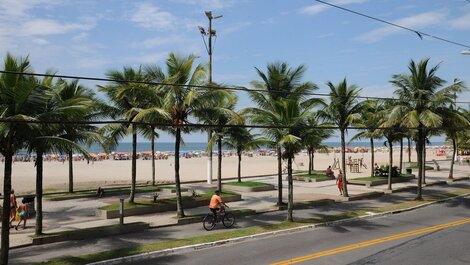 A010 - Apt facing the sea with balcony Gourmet -11 98167-1362 WhatsApp