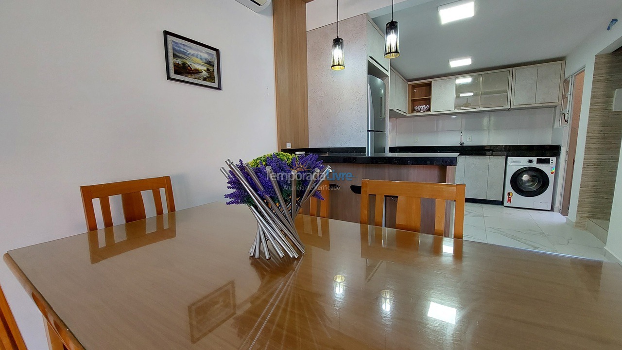 Apartamento para alquiler de vacaciones em Bombinhas (Praia de Quatro Ilhas)