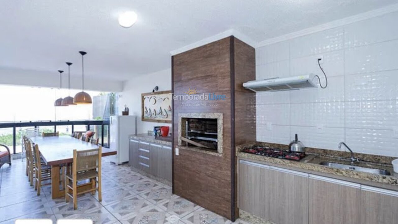 House for vacation rental in Bombinhas (Praia de Bombas)