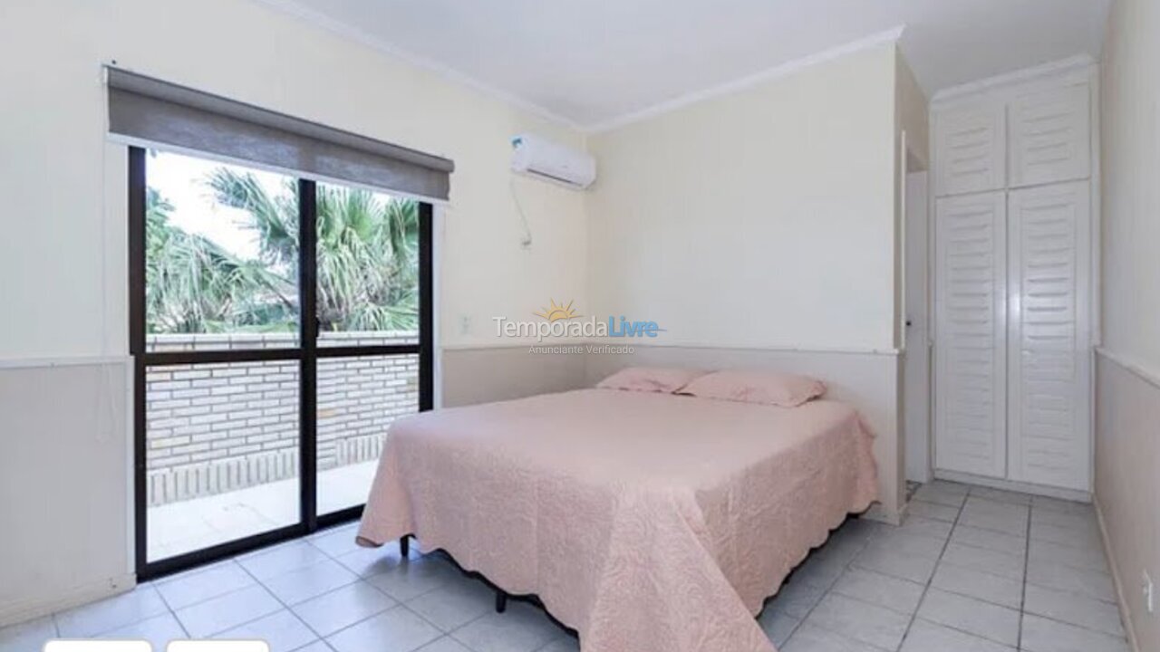 House for vacation rental in Bombinhas (Praia de Bombas)