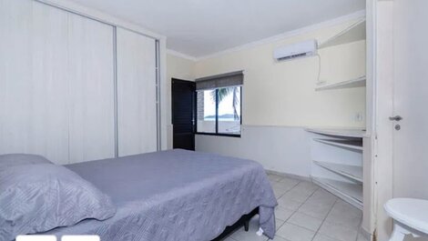 House by the sea with 5 suites