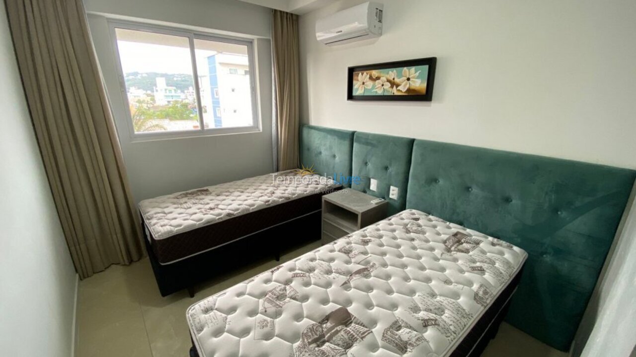 Apartamento para alquiler de vacaciones em Bombinhas (Praia de Bombas)