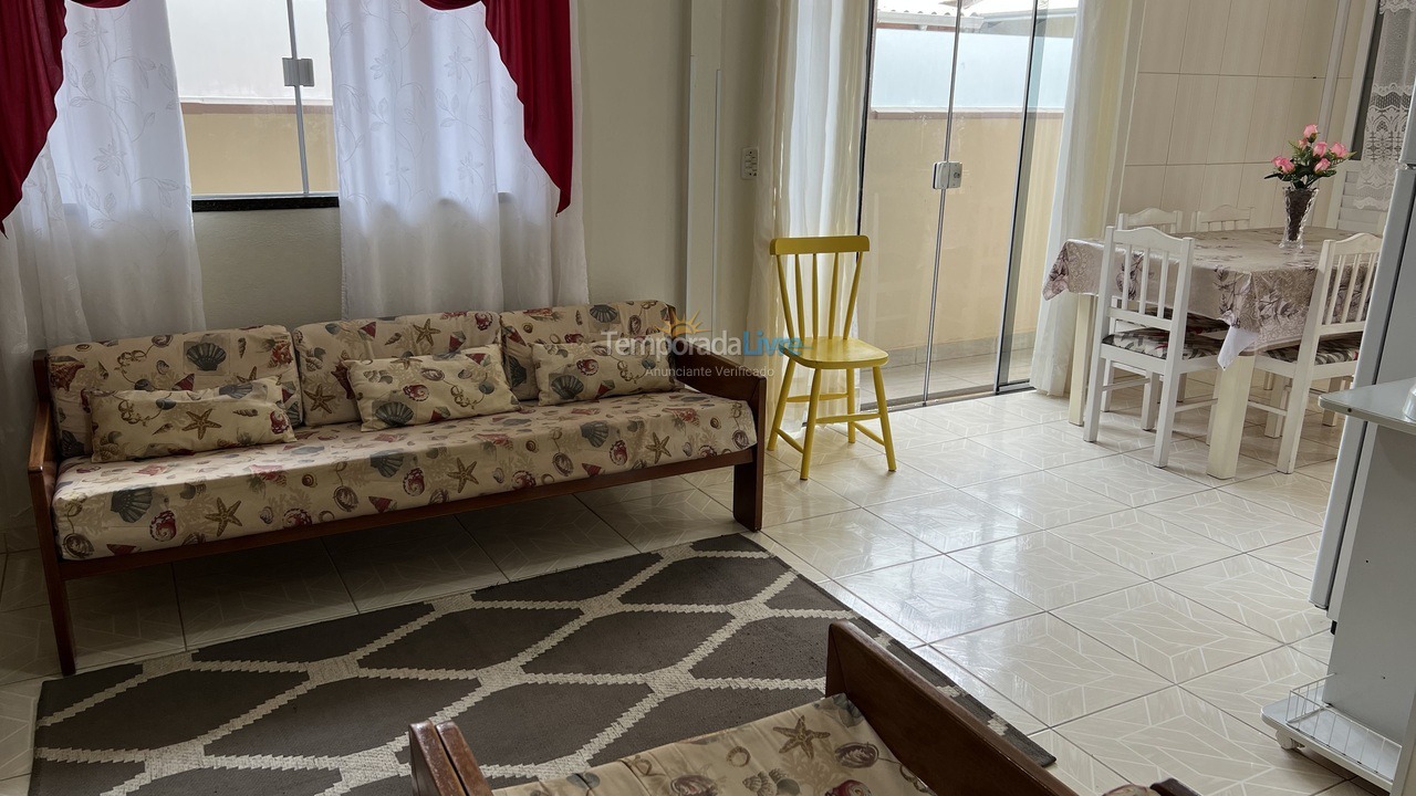 Casa para aluguel de temporada em Bombinhas (Canto Grande)