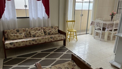 Apartamento Térreo 02 dormitórios na Praia do Canto Grande