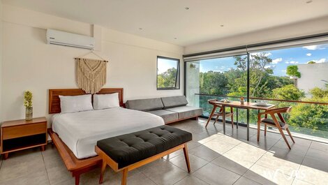 Luminoso | Gimnasio | piscina en el techo