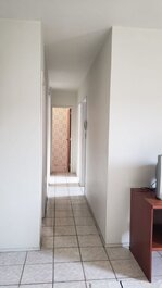 Apt 2 bedrooms, bathroom, kitchen