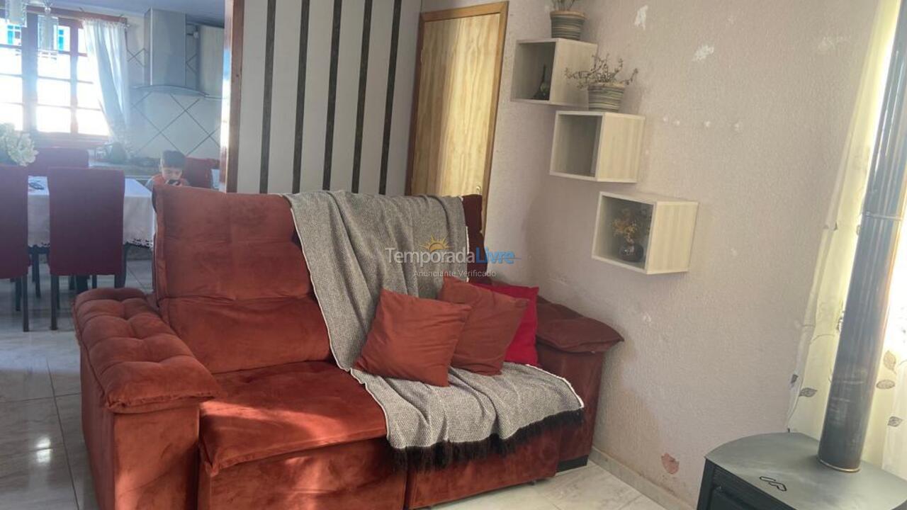 Casa para aluguel de temporada em Urubici (Jardim Verde Vale)