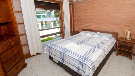 Espetacular casa, 8 quartos, 30 pessoas, piscina aquecida, a 100m mar