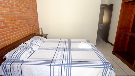 Espetacular casa, 8 quartos, 30 pessoas, piscina aquecida, a 100m mar