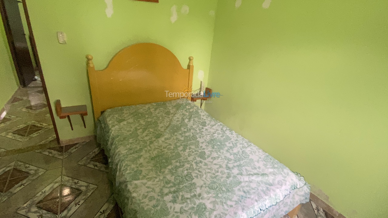 Casa para alquiler de vacaciones em Itanhaém (Balneário California)