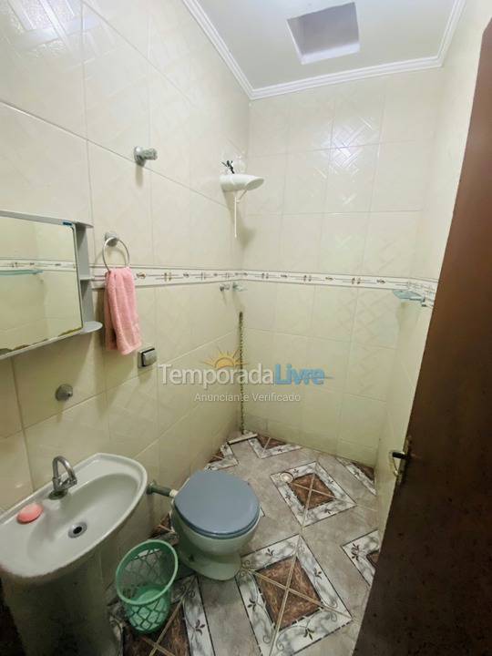 Casa para alquiler de vacaciones em Itanhaém (Balneário California)