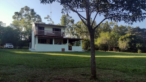 Beautiful ranch on the banks of the battle river