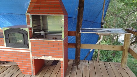 Beautiful ranch on the banks of the battle river