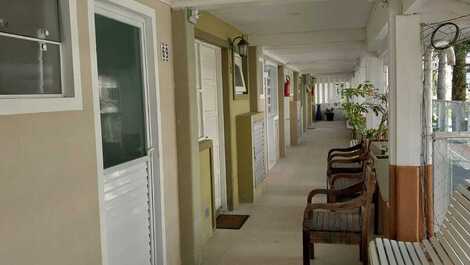 Praia de Jurerê - Apartamento 69 no Residencial Ilha de Santa Catarina