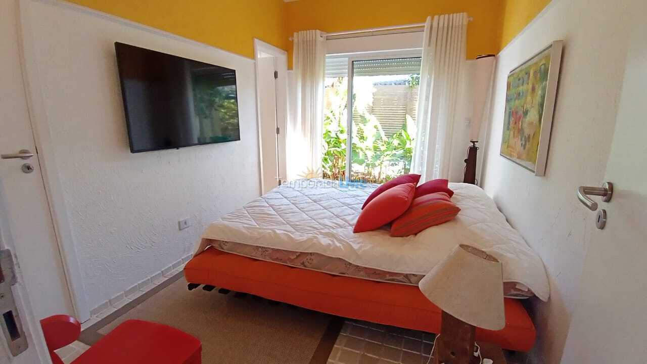 House for vacation rental in São Sebastião (Praia da Baleia)