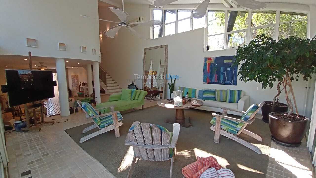 House for vacation rental in São Sebastião (Praia da Baleia)