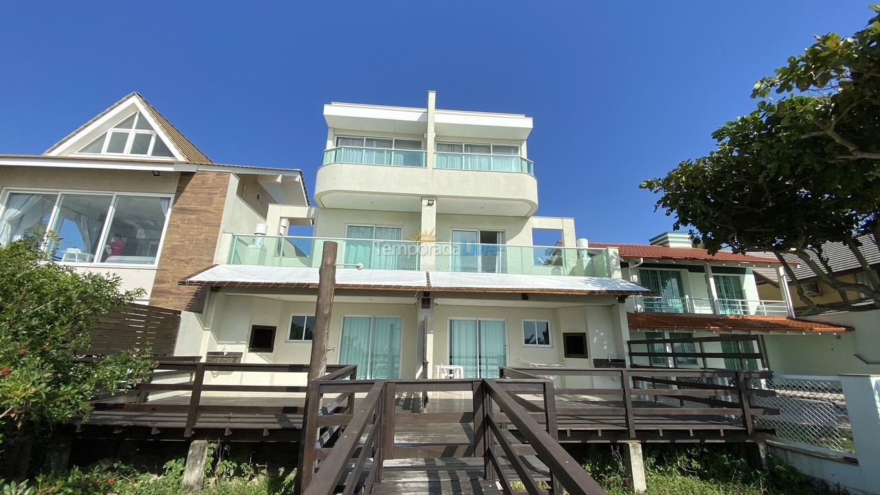 Casa para aluguel de temporada em Bombinhas (Canto Grande)