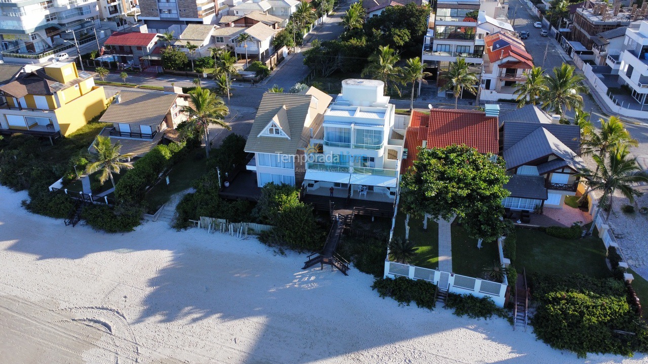 Casa para aluguel de temporada em Bombinhas (Canto Grande)