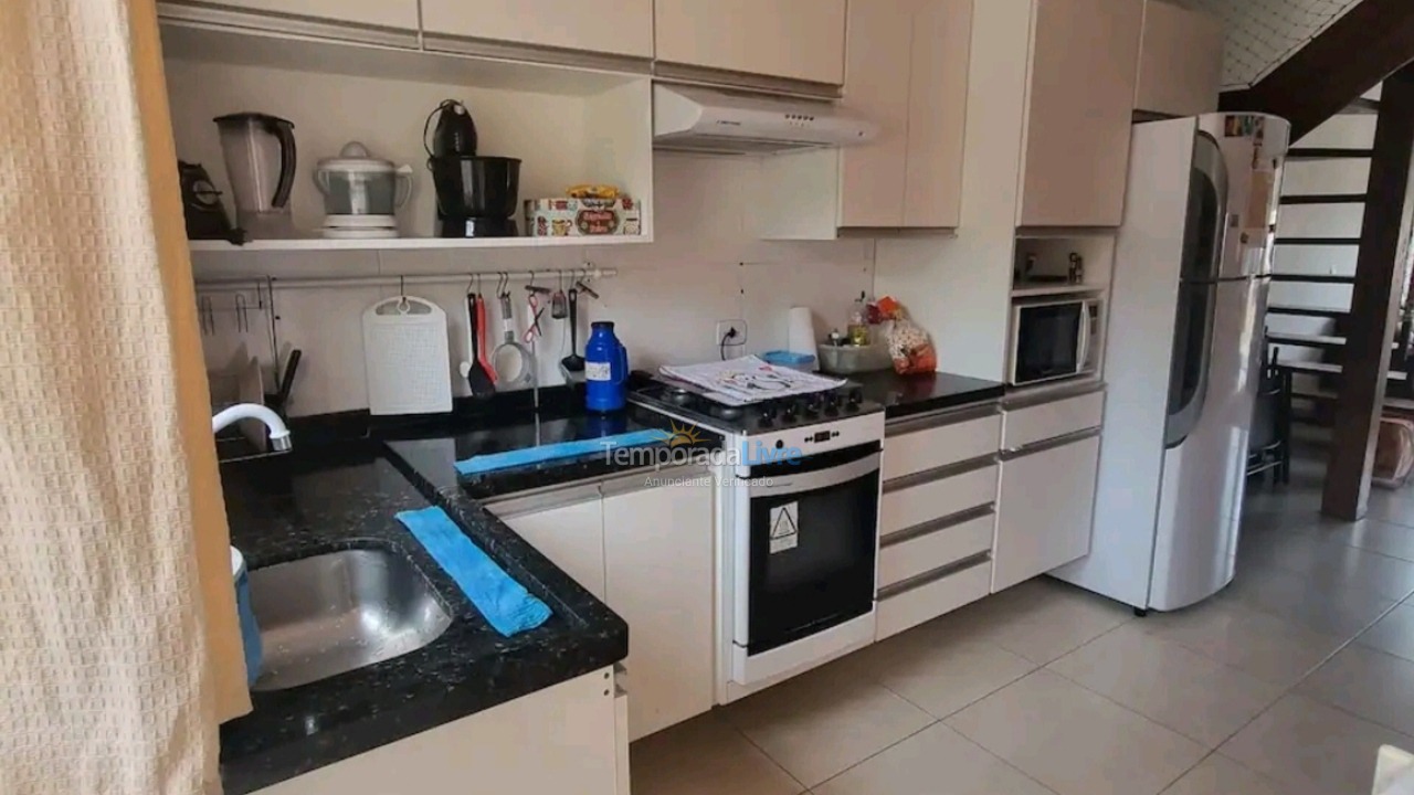 Casa para alquiler de vacaciones em Caraguatatuba (Praia Martim de Sá)