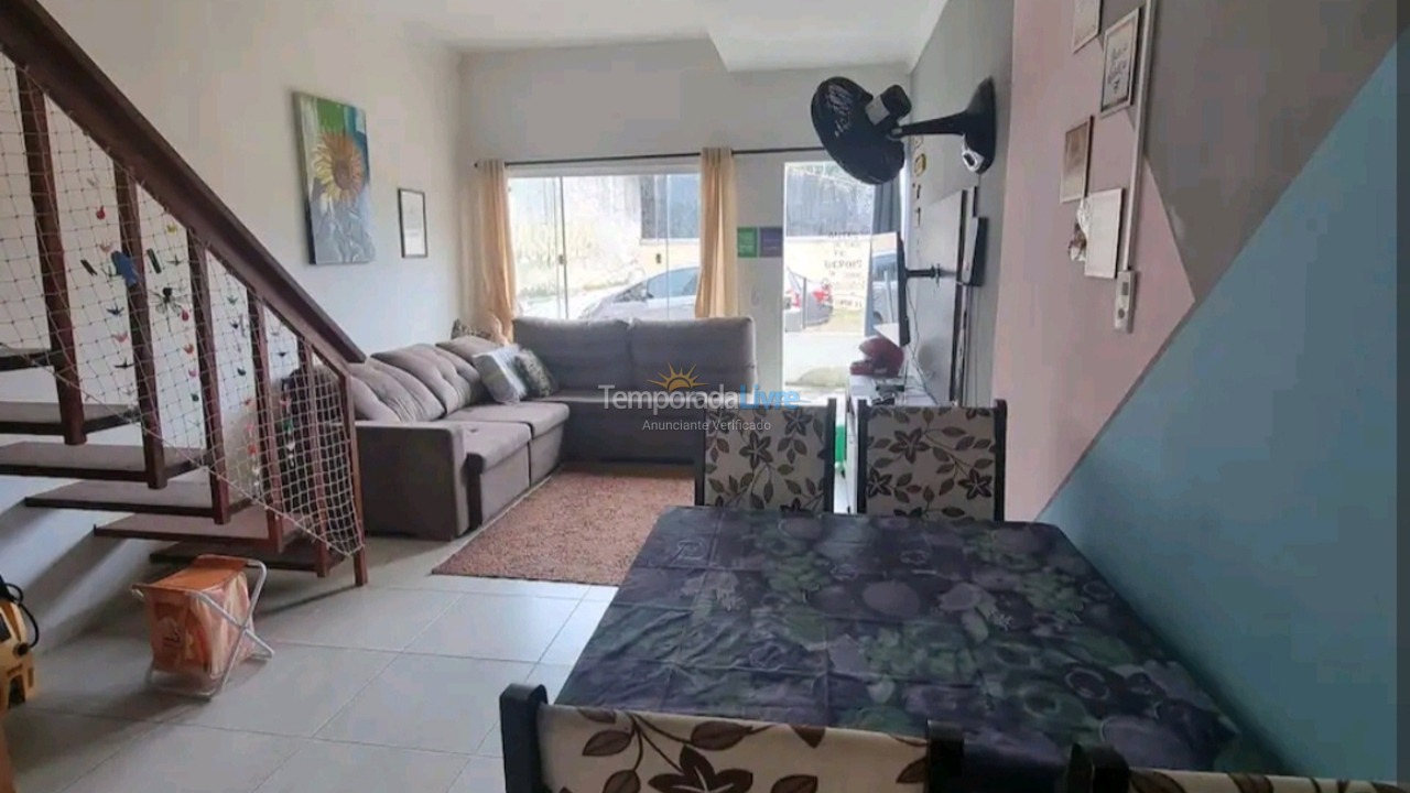 Casa para alquiler de vacaciones em Caraguatatuba (Praia Martim de Sá)