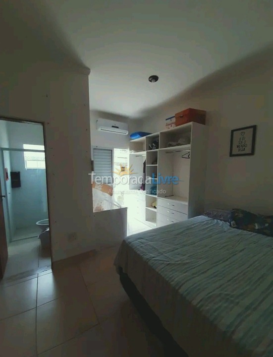 Casa para alquiler de vacaciones em Caraguatatuba (Praia Martim de Sá)