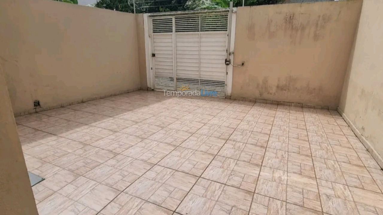 Casa para alquiler de vacaciones em Caraguatatuba (Praia Martim de Sá)