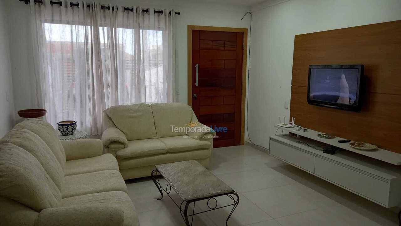 Casa para aluguel de temporada em São Francisco do Sul (Praia Grande)