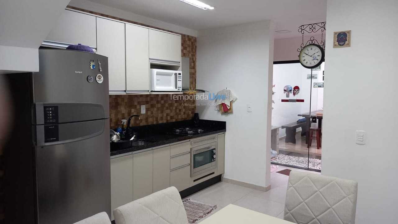 Casa para aluguel de temporada em São Francisco do Sul (Praia Grande)