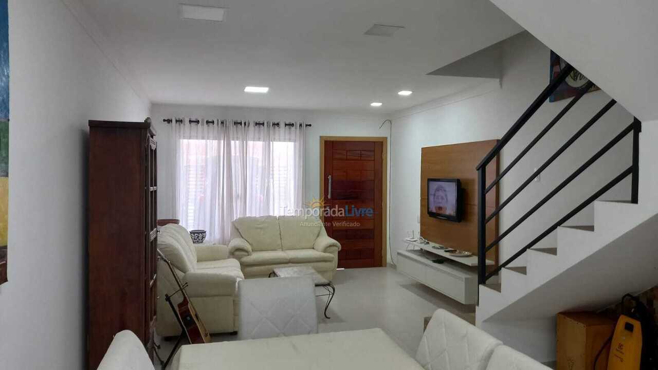 Casa para aluguel de temporada em São Francisco do Sul (Praia Grande)