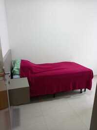 Lindo Geminado com Ac na suite, Wi-Fi, + 2 quartos, churrasqueira