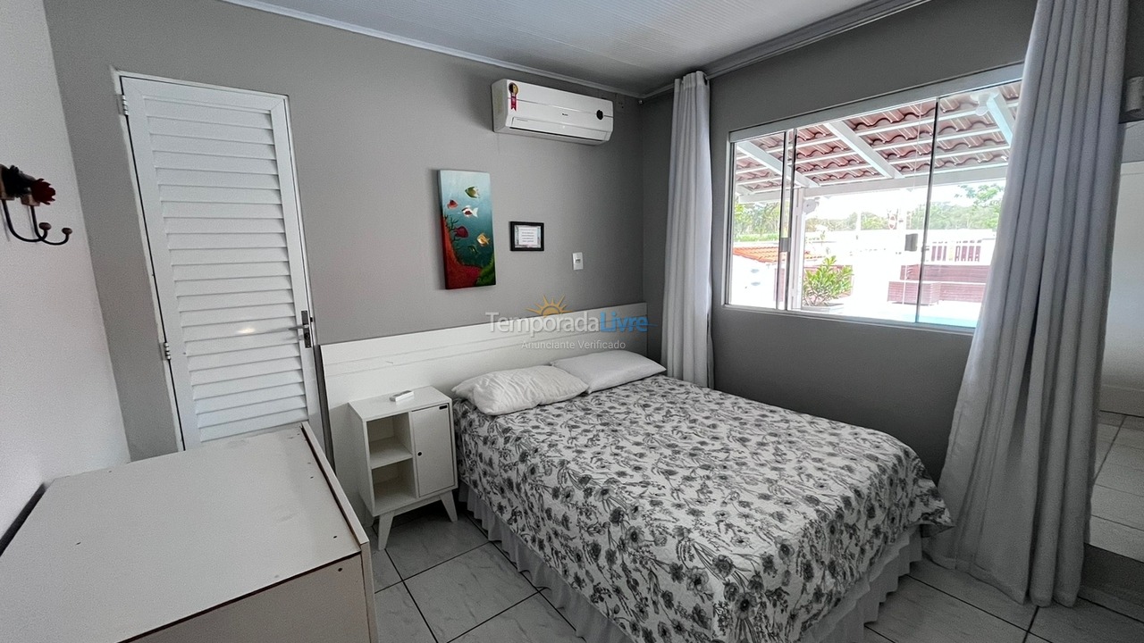 Casa para aluguel de temporada em Bombinhas (Canto Grande)