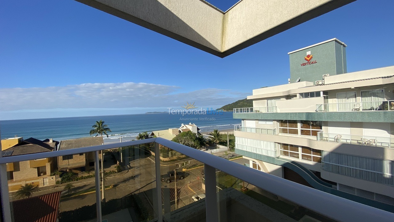 Apartamento para aluguel de temporada em Bombinhas (Canto Grande)