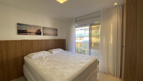 Cobertura a 50 metros do mar em Canto Grande (mar de fora)