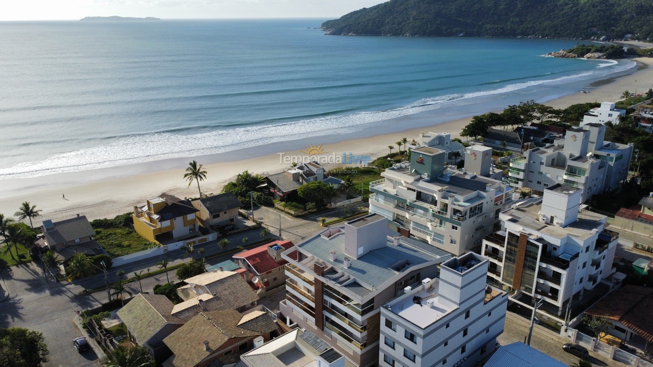 Apartamento para aluguel de temporada em Bombinhas (Canto Grande)