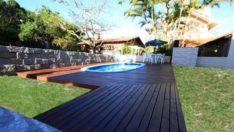 Holiday homes rental with 5 bedrooms and swimming pool, Canto Grande