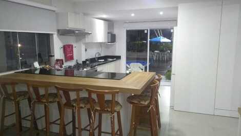 Holiday homes rental with 5 bedrooms and swimming pool, Canto Grande