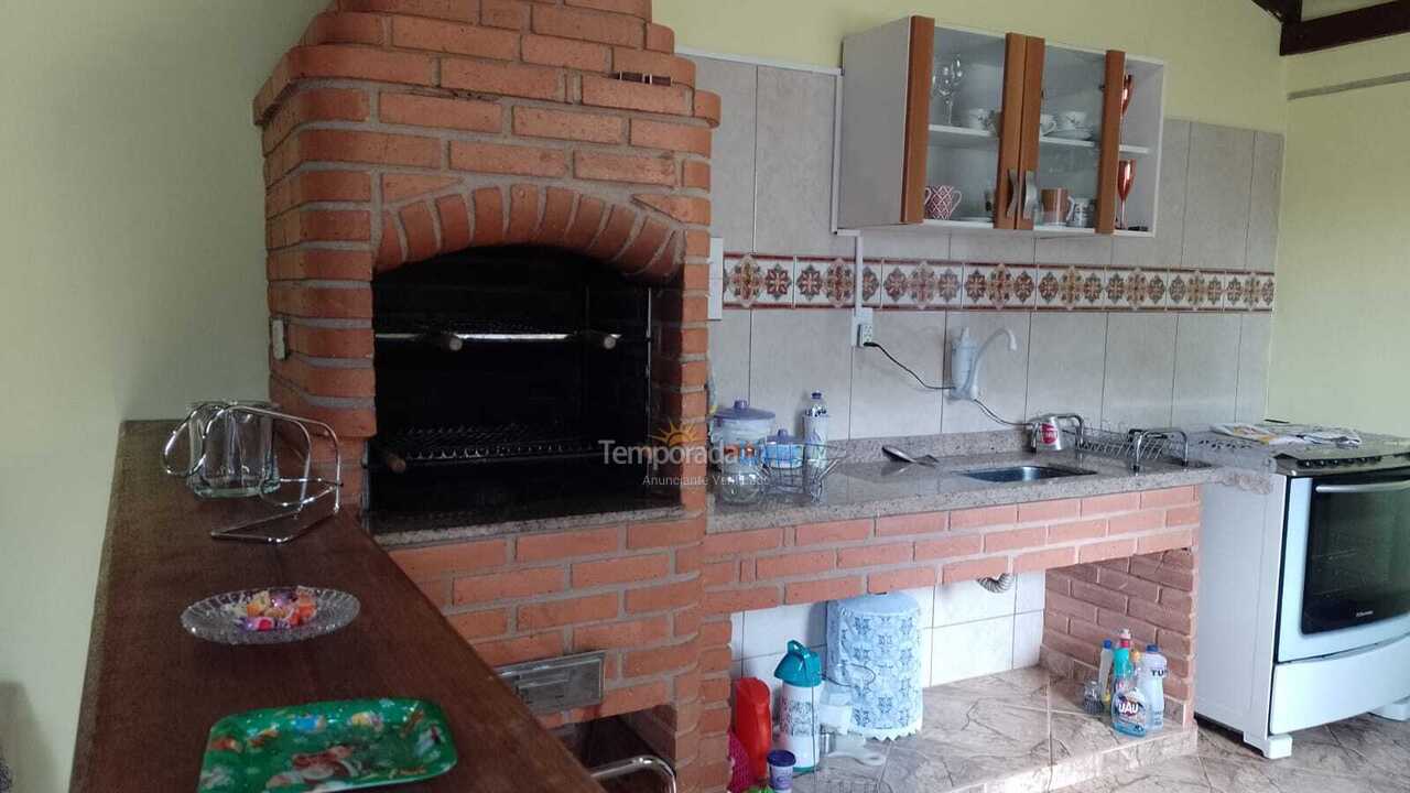 Casa para alquiler de vacaciones em águas de Lindóia (Jd Lazari)