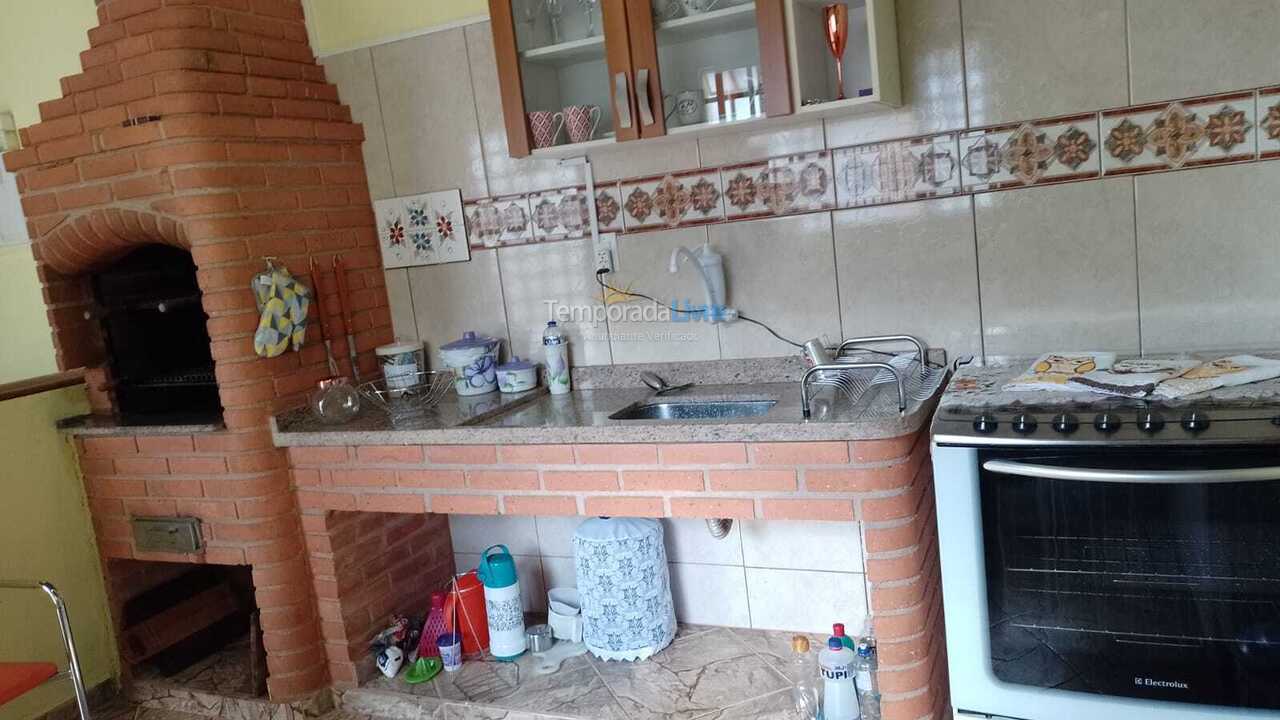 Casa para alquiler de vacaciones em águas de Lindóia (Jd Lazari)