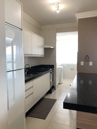 Frente mar 3 suítes e 2 vagas no coração da cidade