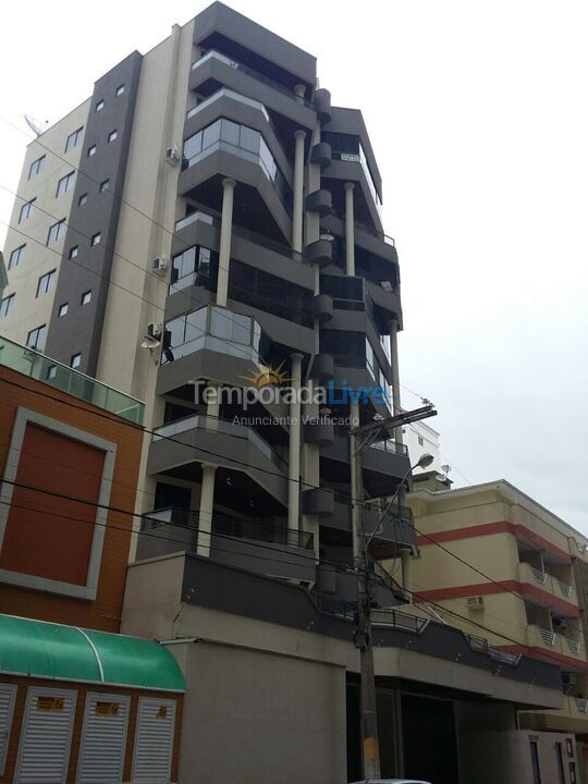 Apartamento para aluguel de temporada em Itapema (Meia Praia)